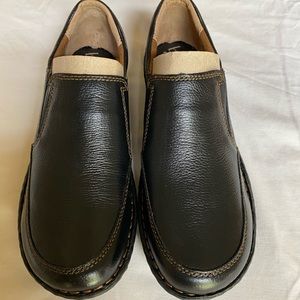 BOC black leather shoes Berta